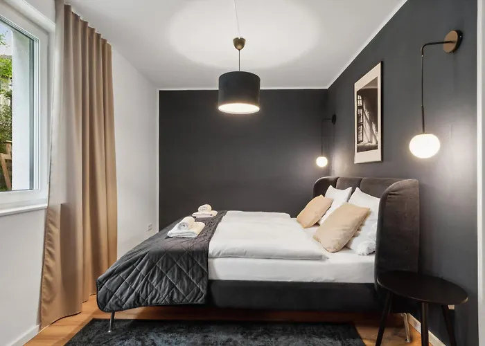 Lejlighed Stylisches Mit Terrasse & Kostenlosem Parkplatz Lage In