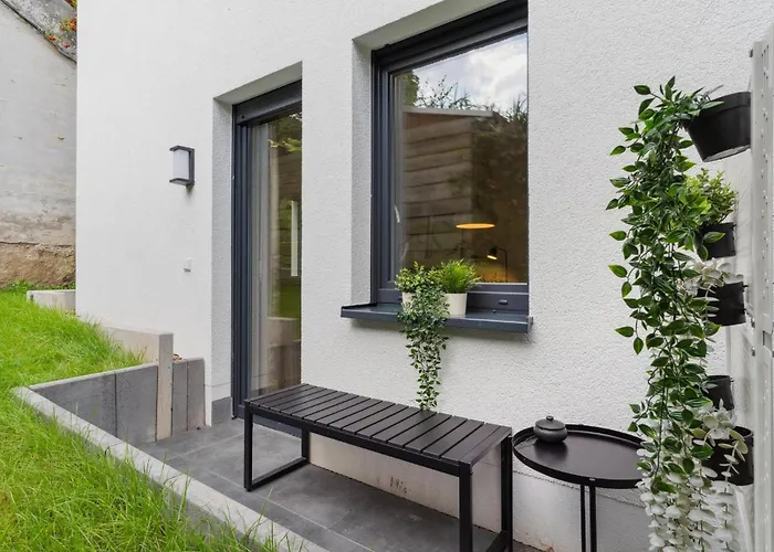 Lejlighed Stylisches Mit Terrasse & Kostenlosem Parkplatz Lage In