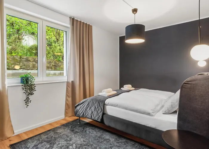 Lägenhet Stylisches Mit Terrasse & Kostenlosem Parkplatz Lage In Bielefeld