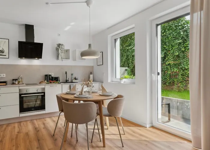 Stylisches Mit Terrasse & Kostenlosem Parkplatz Lage In Lejlighed